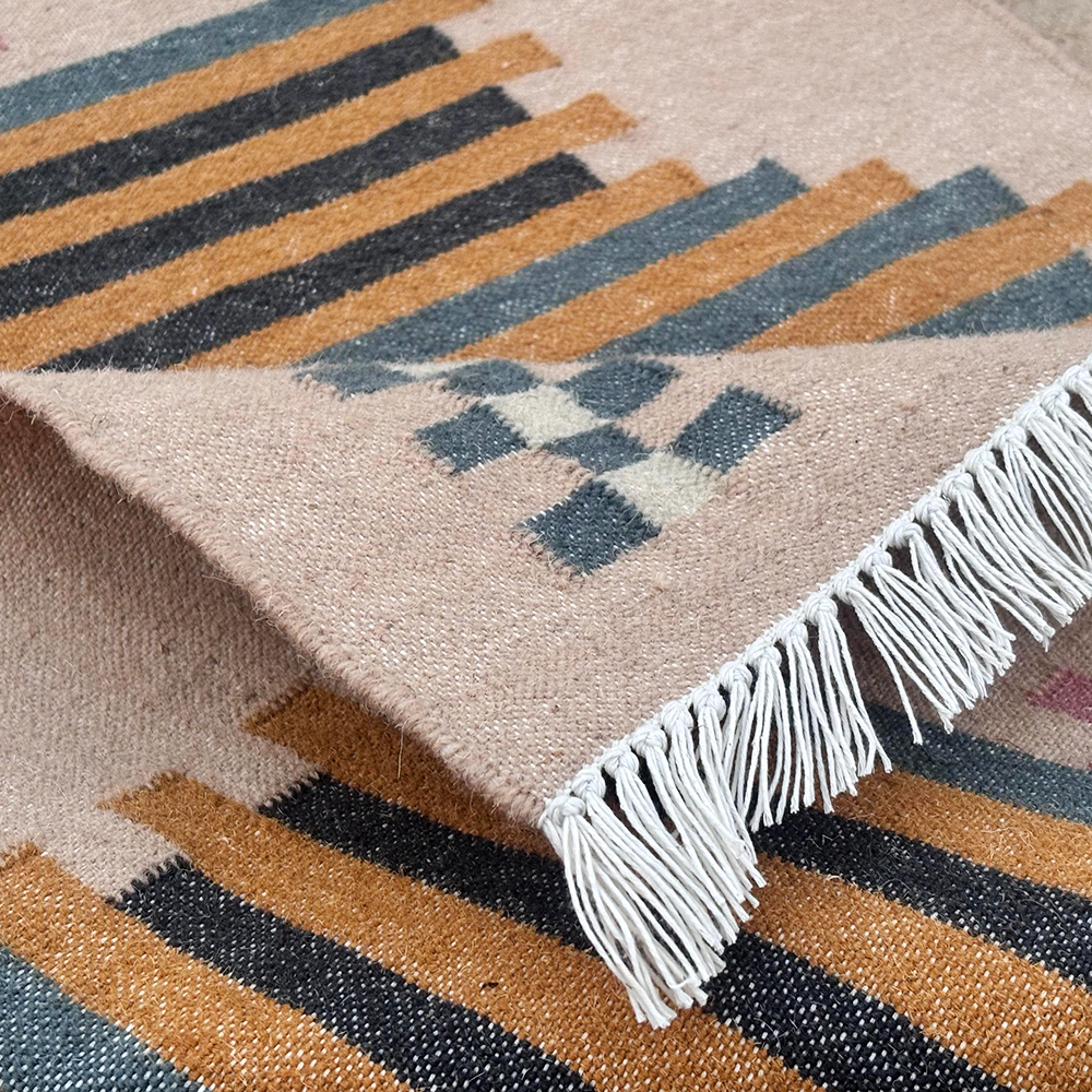 Handcrafted Wool Multicolor Vintage Dhurrie For Living